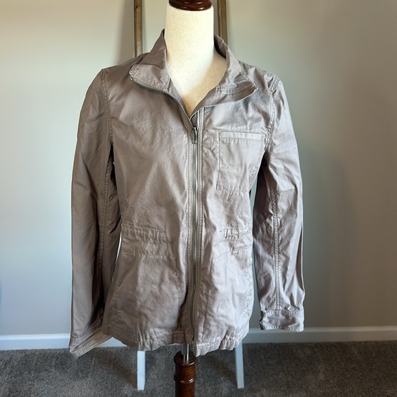 LOFT Jackets & Blazers - Ann Taylor LOFT Utility Jacket Size Medium with Interior Drawstring in GUC